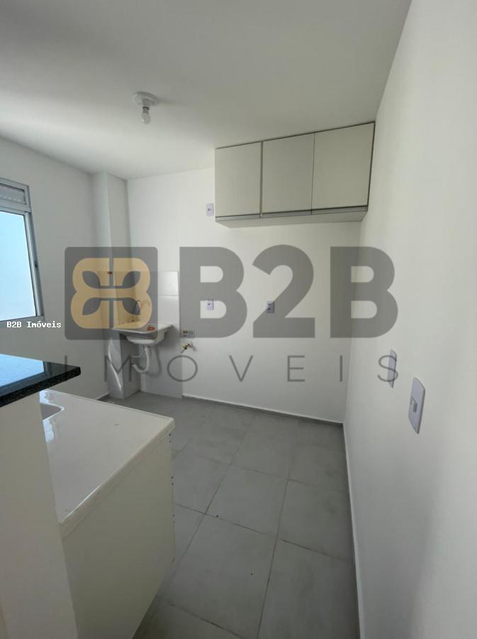 Apartamento à venda com 2 quartos, 39m² - Foto 4