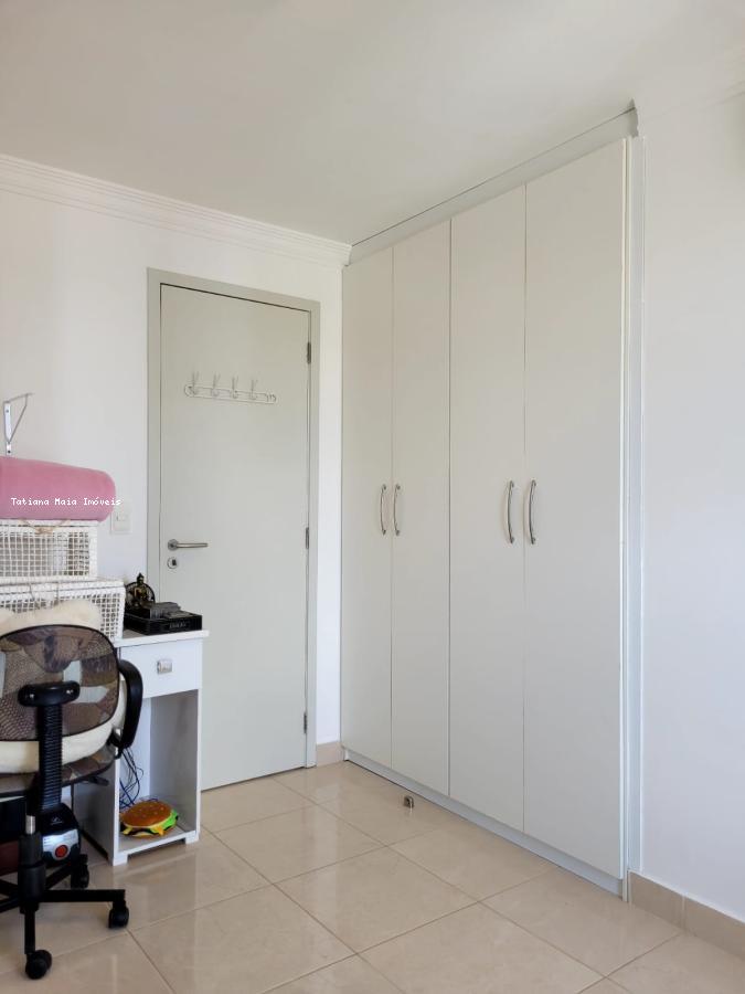 Apartamento à venda com 3 quartos, 95m² - Foto 19