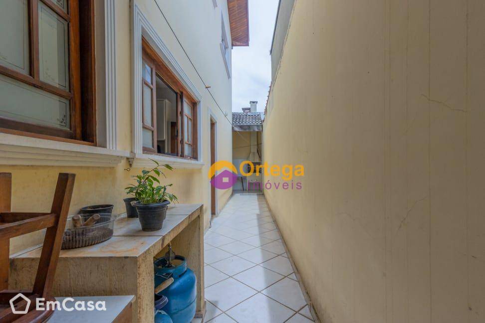 Sobrado à venda com 4 quartos, 200m² - Foto 28