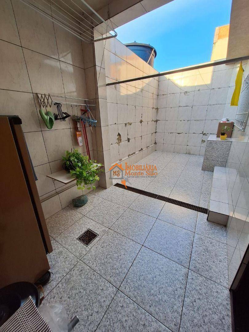 Sobrado à venda com 3 quartos, 214m² - Foto 19