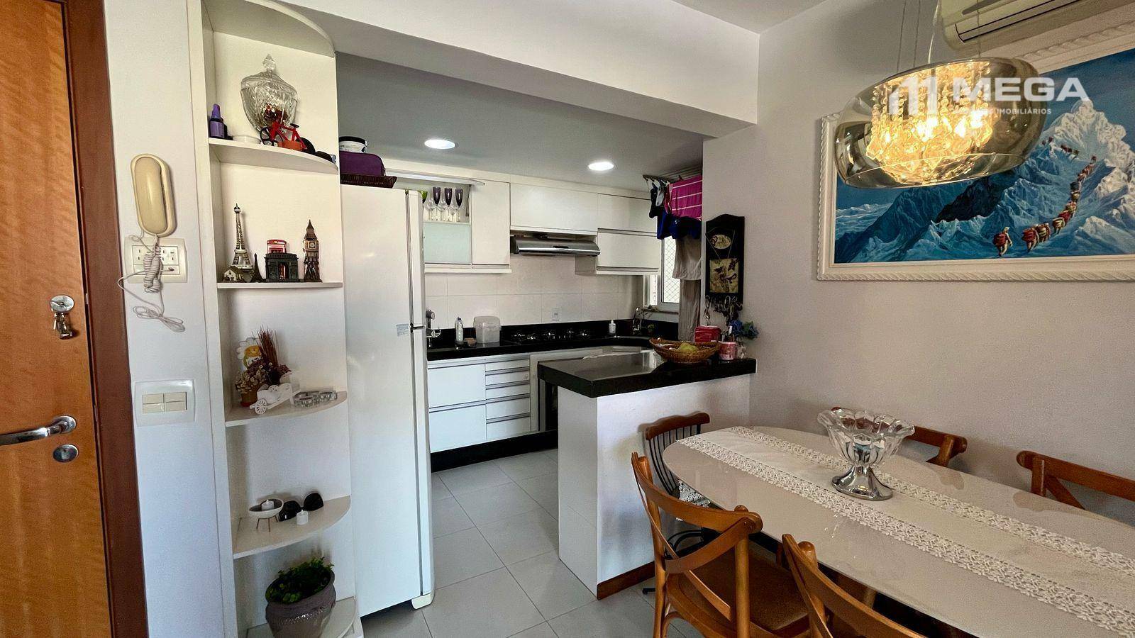 Apartamento à venda com 2 quartos, 62m² - Foto 7