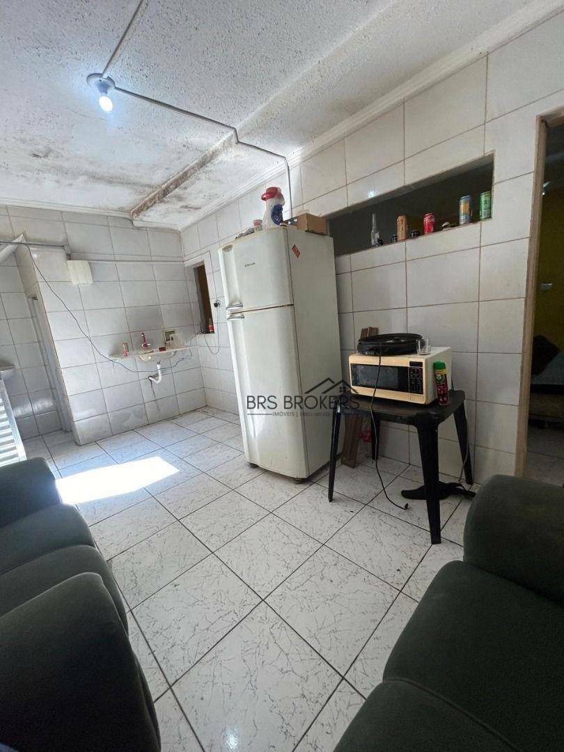 Sobrado à venda com 5 quartos, 200m² - Foto 23