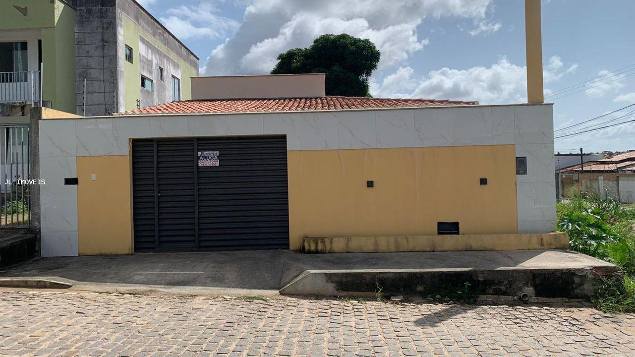 Casa à venda com 2 quartos, 180m² - Foto 1