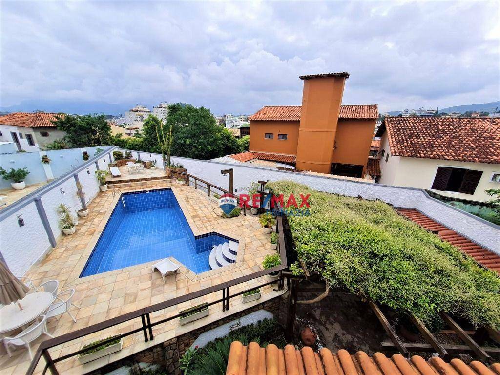 Casa de Condomínio à venda com 4 quartos, 288m² - Foto 1