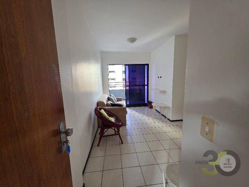 Apartamento à venda com 2 quartos, 67m² - Foto 2