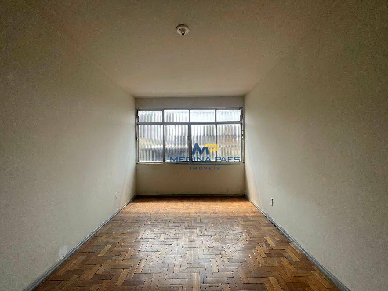 Apartamento à venda com 3 quartos, 100m² - Foto 3