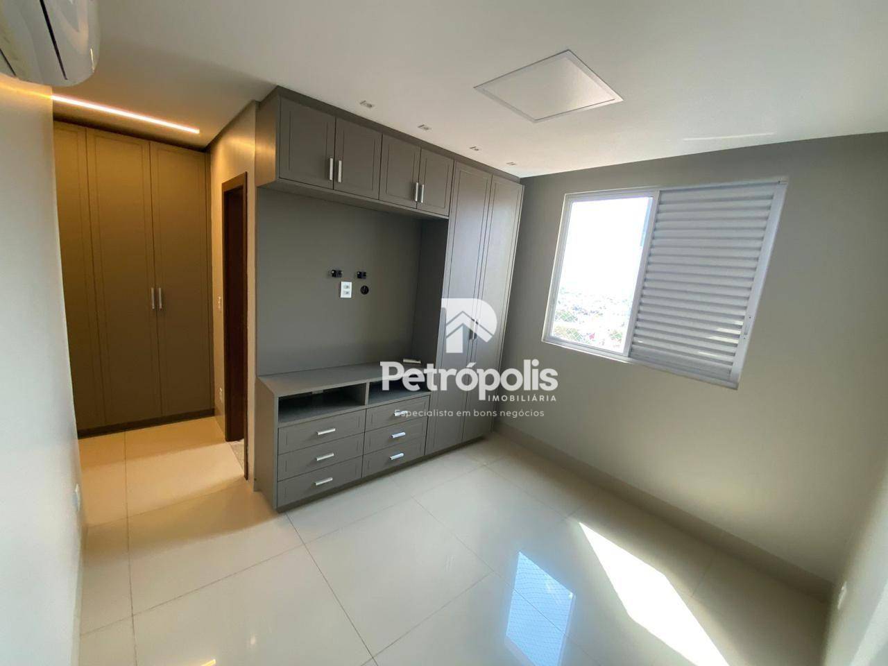 Apartamento à venda com 3 quartos, 116m² - Foto 18