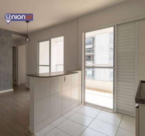 Apartamento à venda com 1 quarto, 40m² - Foto 2