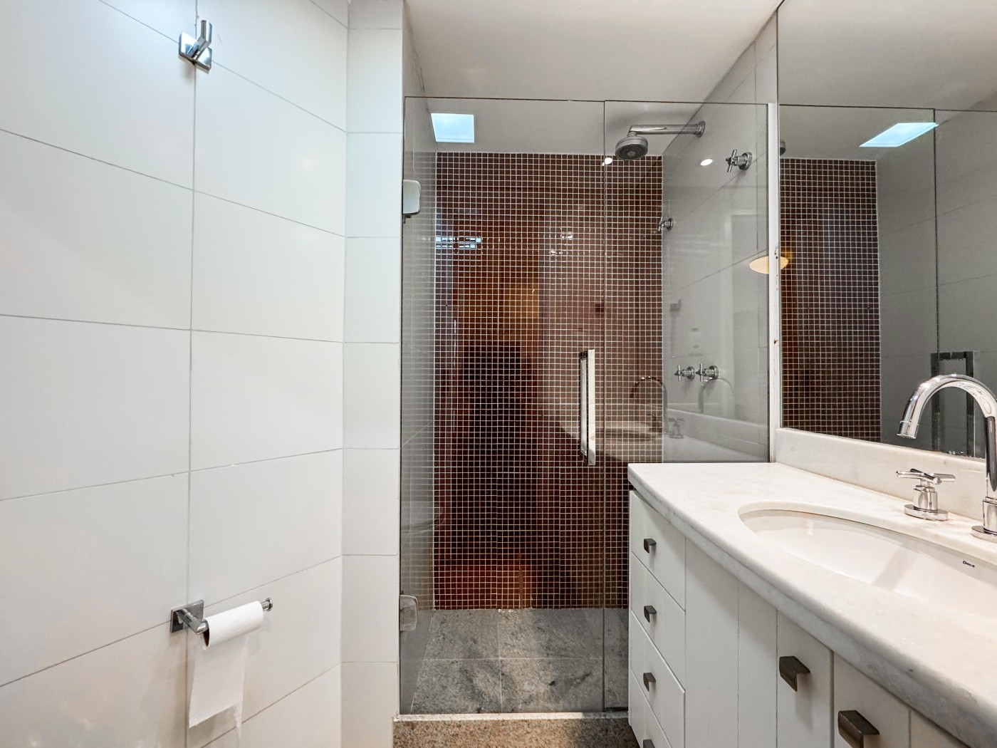 Apartamento à venda com 3 quartos, 199m² - Foto 45