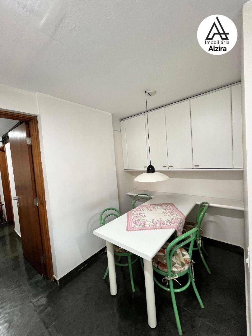 Apartamento para alugar com 4 quartos, 187m² - Foto 9