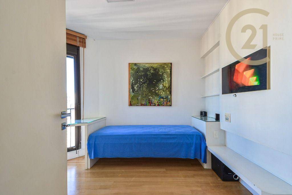 Apartamento à venda com 3 quartos, 225m² - Foto 24