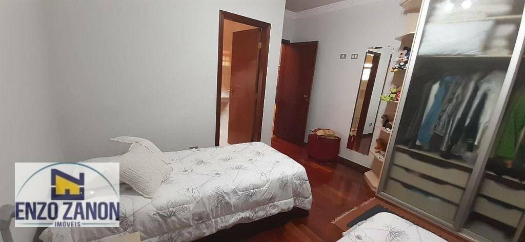 Sobrado à venda com 3 quartos, 277m² - Foto 28