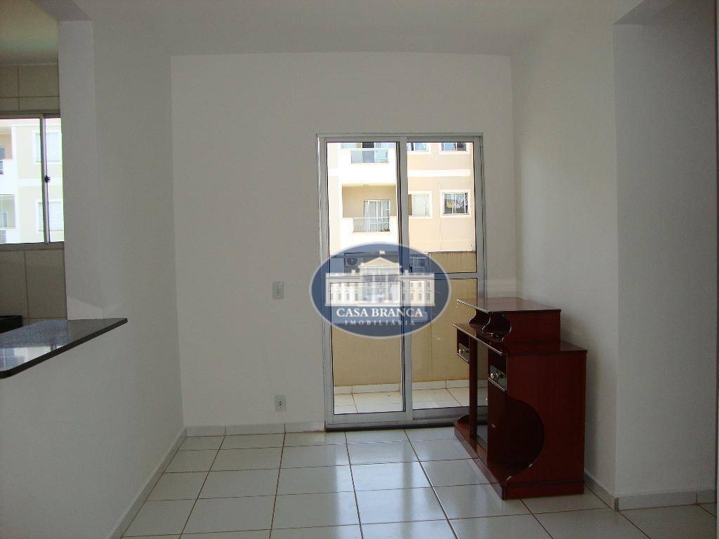 Apartamento à venda com 3 quartos, 59m² - Foto 2