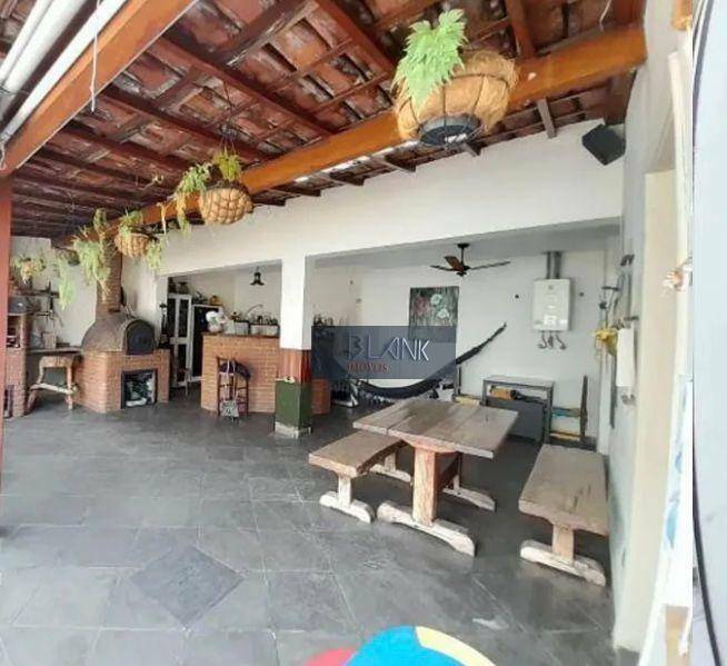 Casa à venda com 3 quartos, 191m² - Foto 33