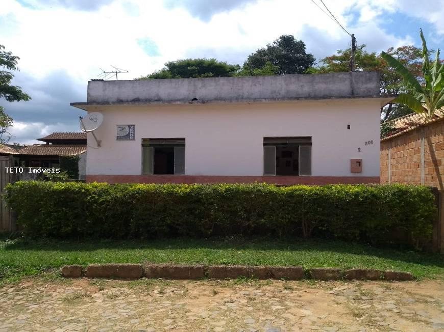 Casa à venda com 4 quartos, 250m² - Foto 1