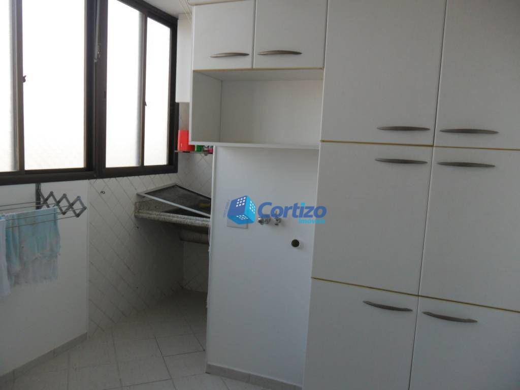 Apartamento à venda com 3 quartos, 148m² - Foto 9