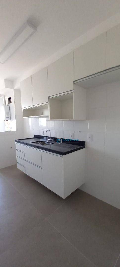 Apartamento à venda com 2 quartos, 69m² - Foto 6