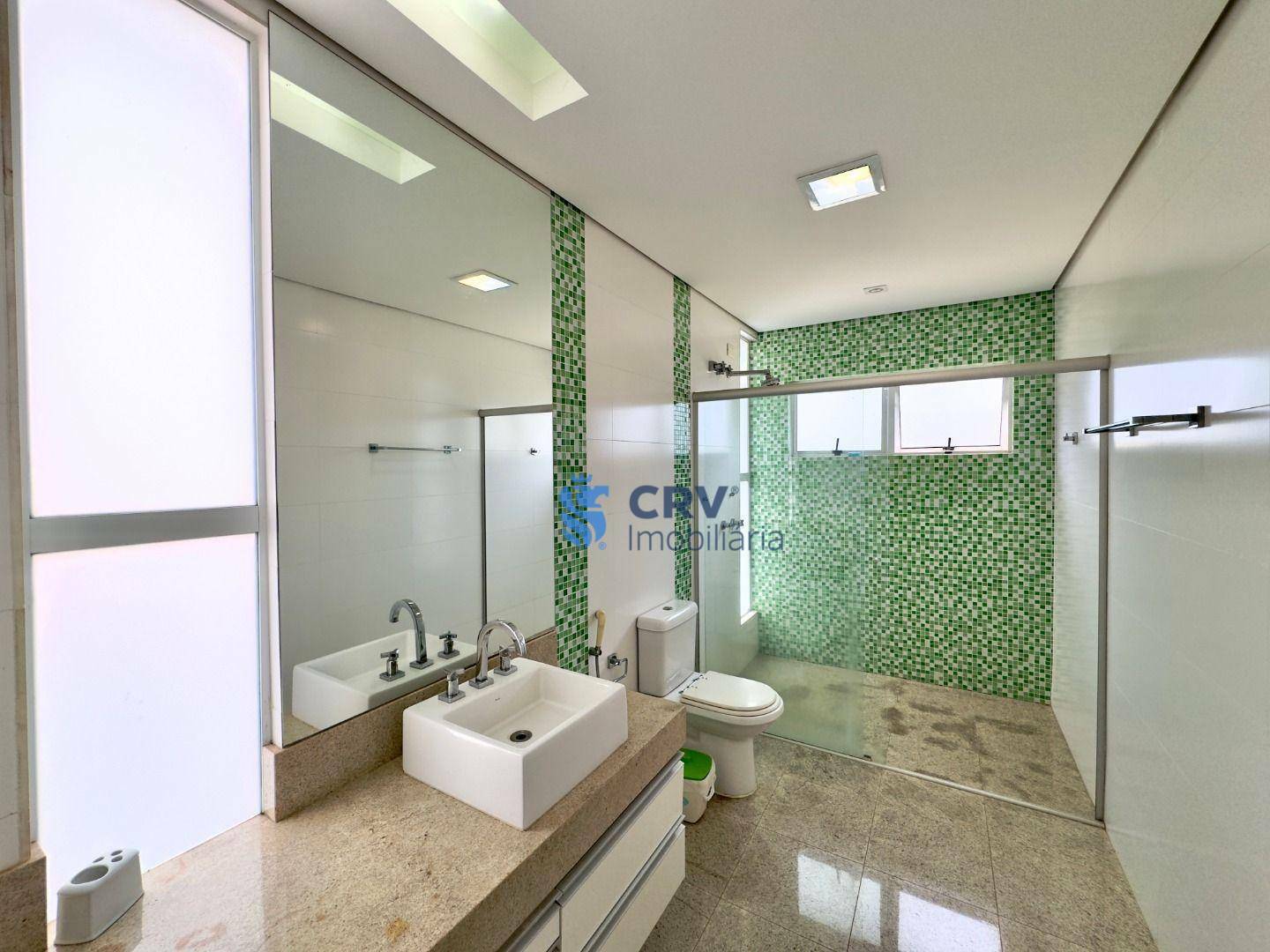 Sobrado à venda com 4 quartos, 331m² - Foto 18