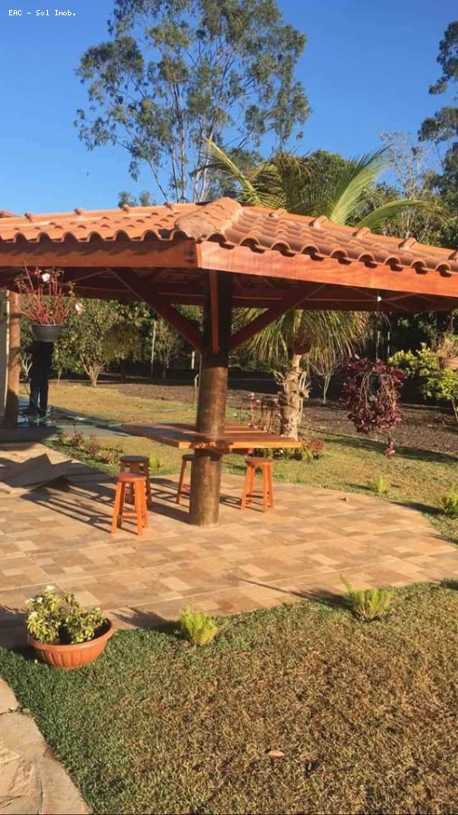 Fazenda à venda com 4 quartos, 600m² - Foto 2