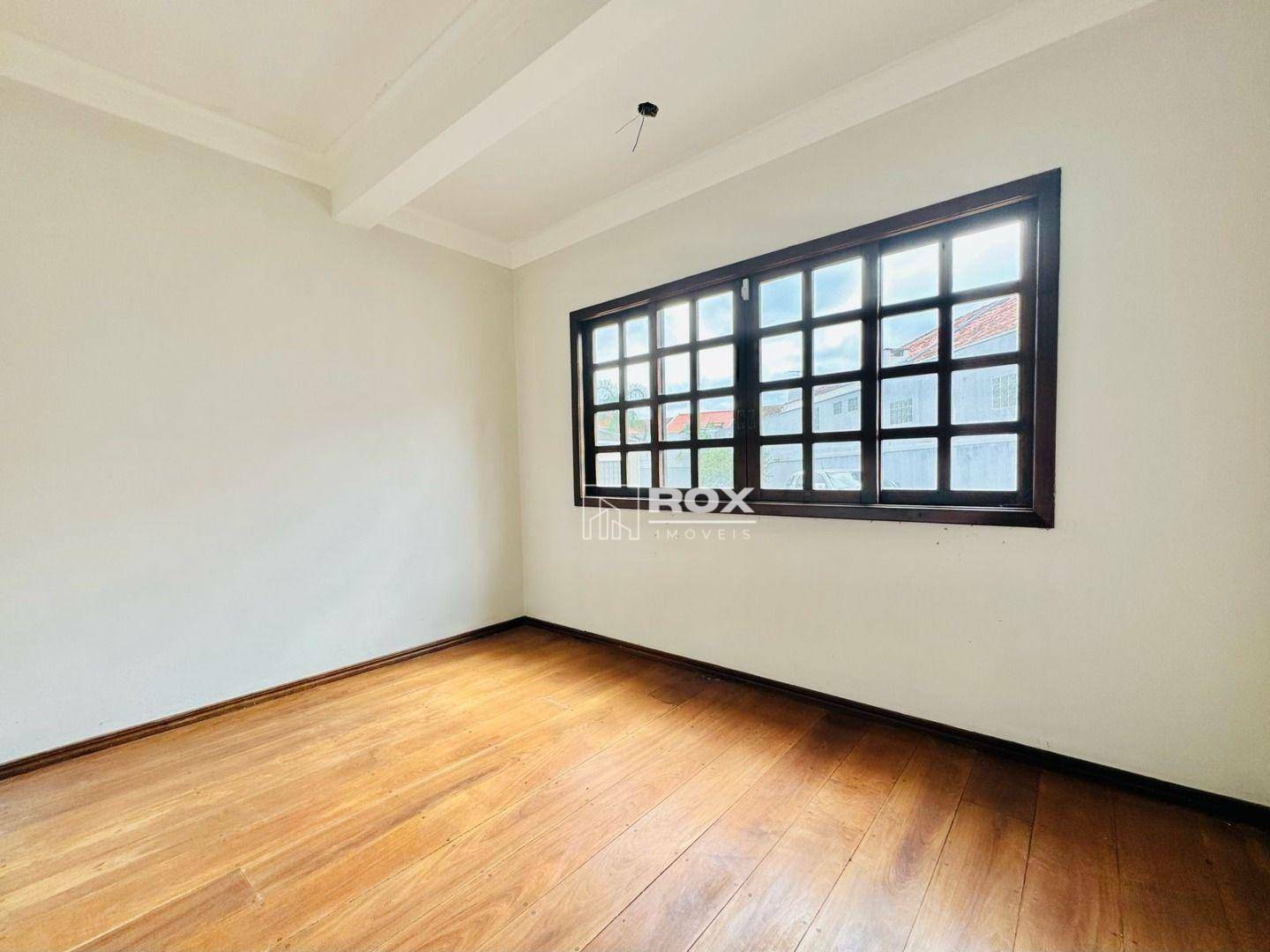 Casa à venda com 5 quartos, 350m² - Foto 8
