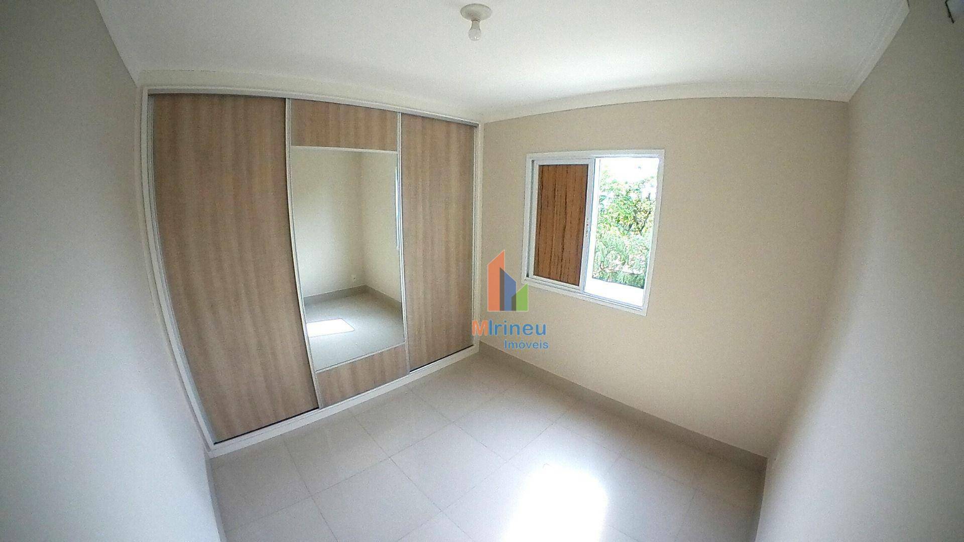 Apartamento para alugar com 2 quartos, 65m² - Foto 13