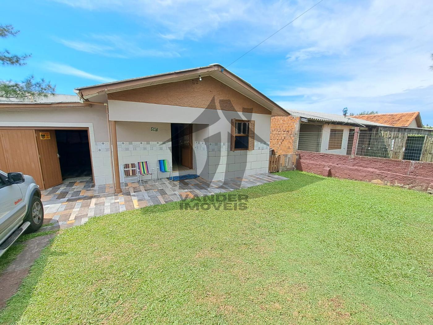Casa à venda com 4 quartos, 130m² - Foto 2