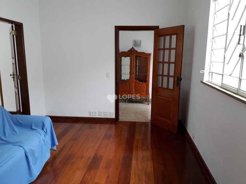 Casa à venda com 3 quartos, 380m² - Foto 14