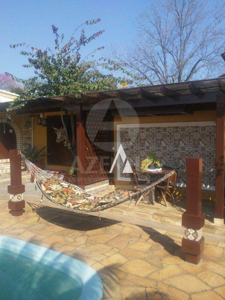 Casa à venda com 3 quartos, 210m² - Foto 14