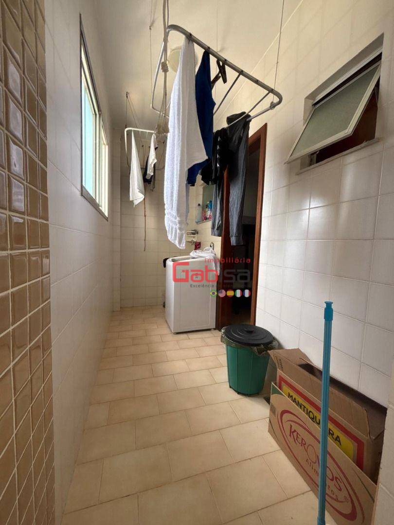 Apartamento para alugar com 3 quartos, 186m² - Foto 9