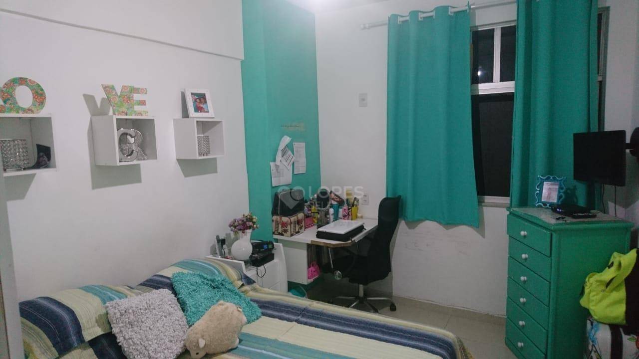 Apartamento à venda com 2 quartos, 65m² - Foto 3