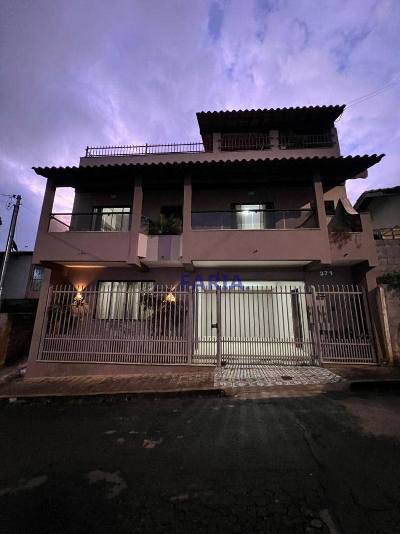 Casa, 3 quartos, 170 m² - Foto 1