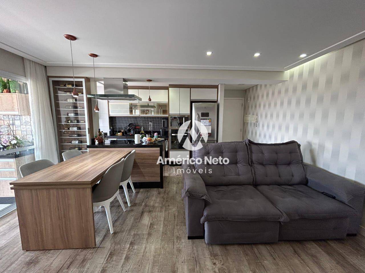 Apartamento à venda com 2 quartos, 79m² - Foto 1