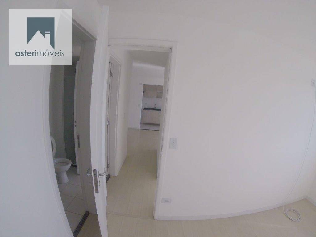 Apartamento à venda com 2 quartos, 52m² - Foto 2