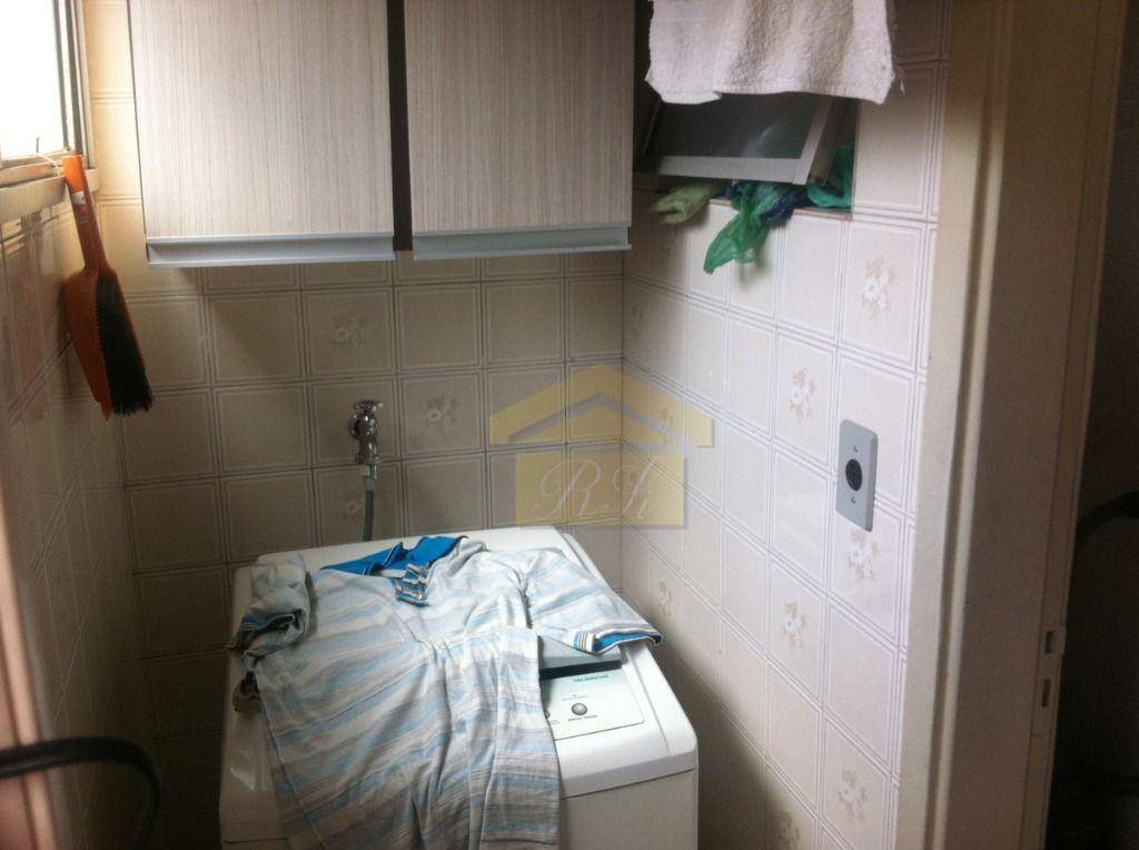 Apartamento à venda com 2 quartos, 60m² - Foto 2