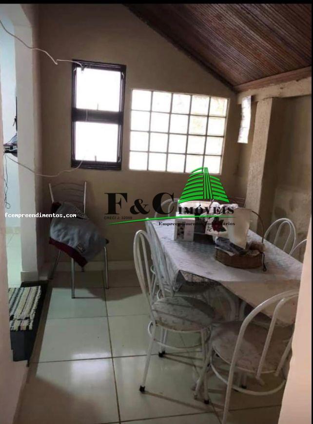 Casa à venda com 3 quartos, 230m² - Foto 12