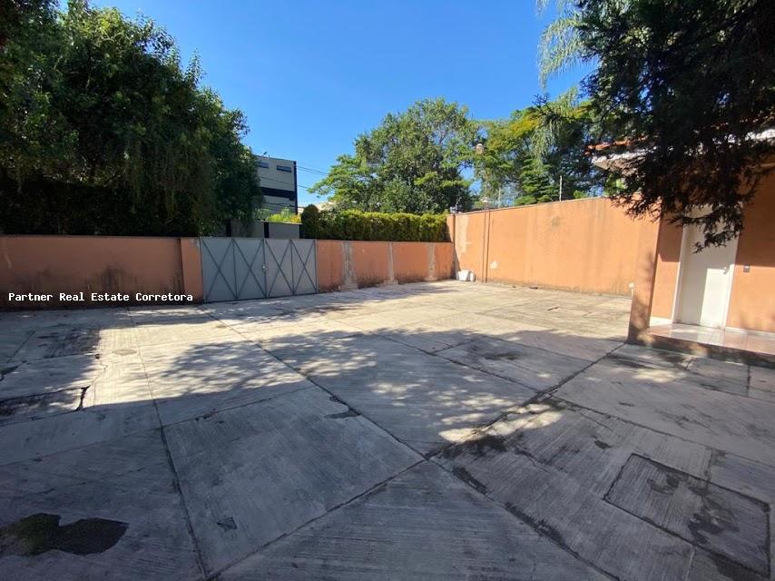 Casa à venda com 10 quartos, 761m² - Foto 5