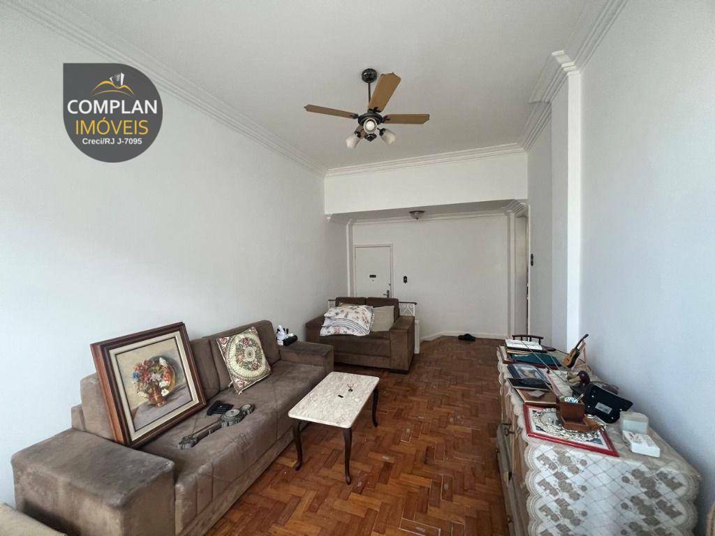 Apartamento à venda com 3 quartos, 109m² - Foto 1