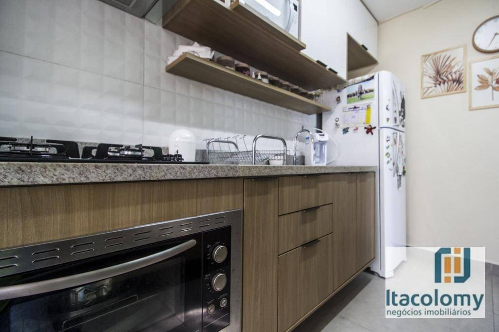 Apartamento à venda com 3 quartos, 71m² - Foto 1