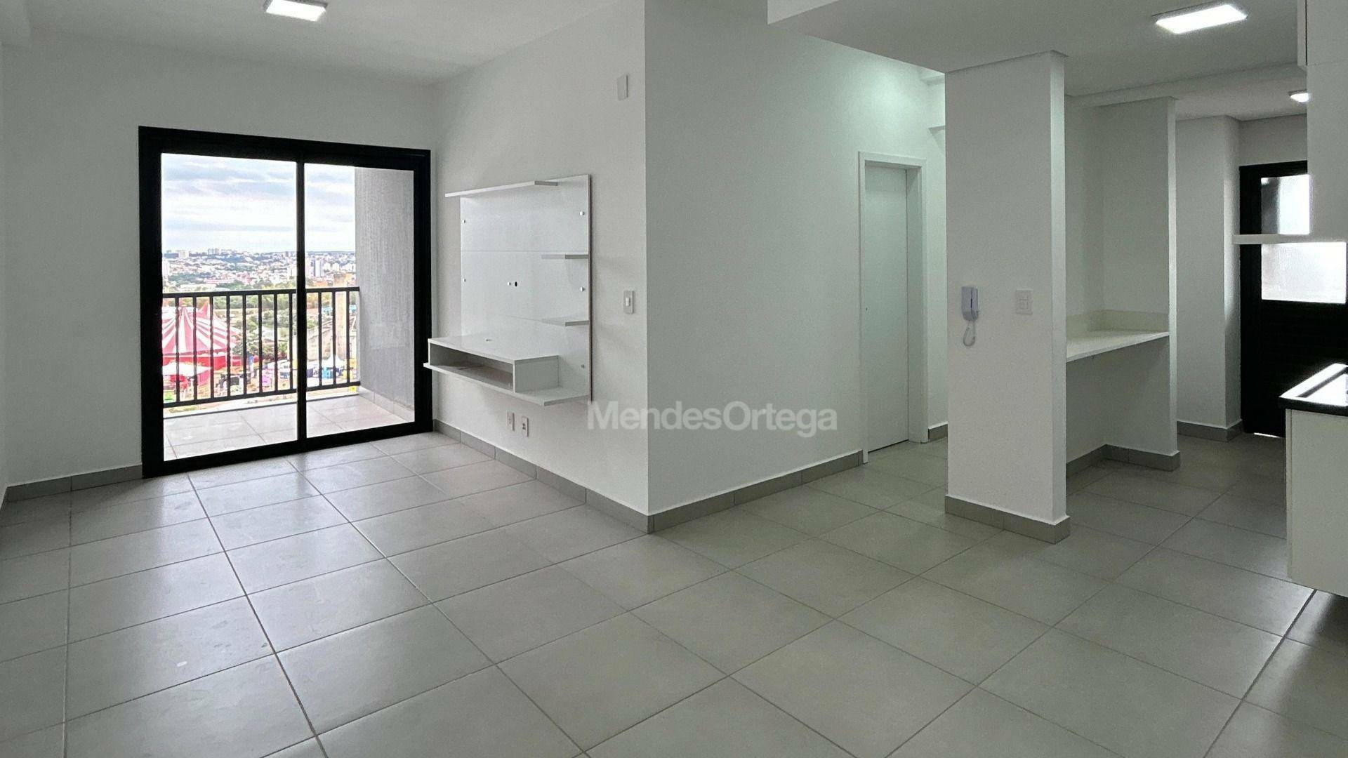 Apartamento para alugar com 2 quartos, 76m² - Foto 2