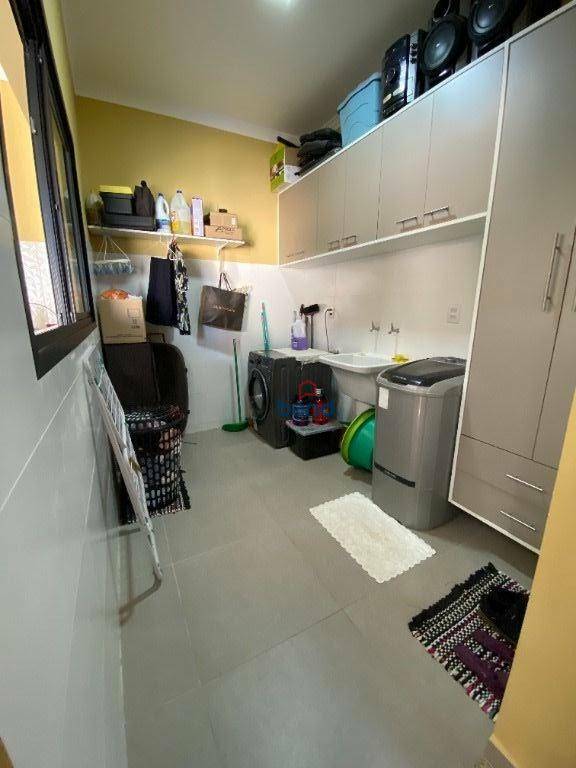 Casa de Condomínio à venda com 3 quartos, 271m² - Foto 32