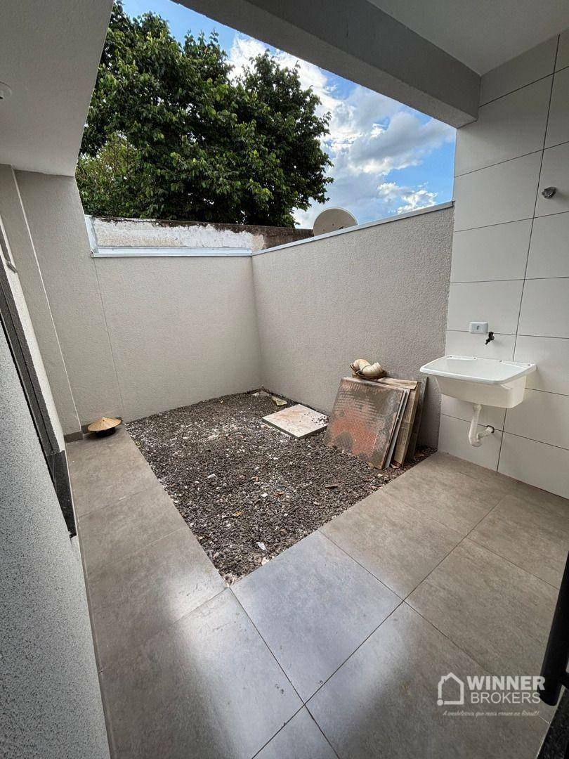Casa à venda com 3 quartos, 70m² - Foto 10