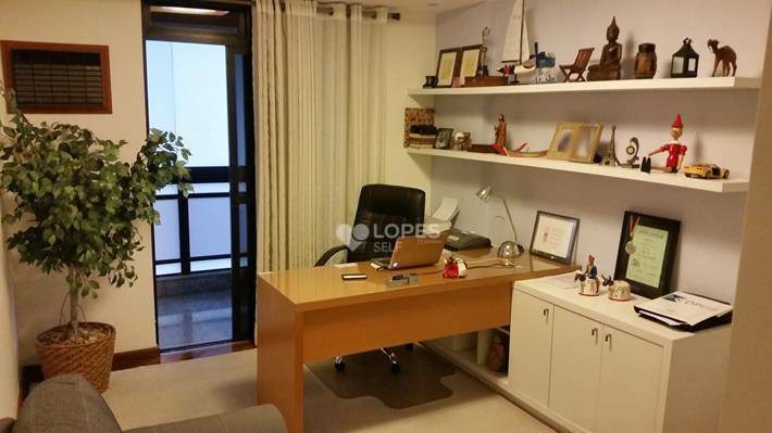 Apartamento à venda com 3 quartos, 215m² - Foto 9