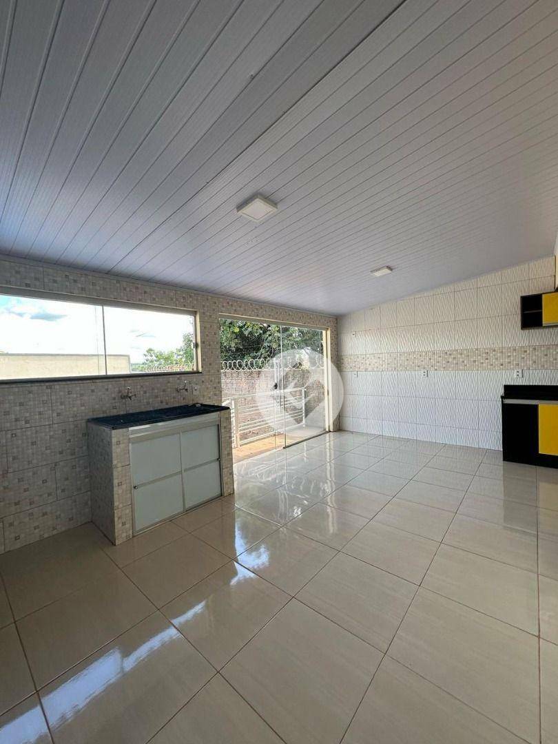 Casa à venda com 2 quartos, 50m² - Foto 14