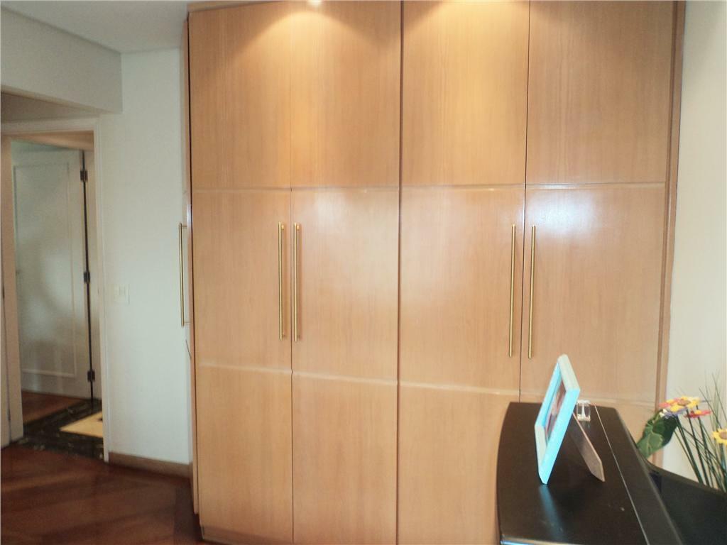 Apartamento à venda com 3 quartos, 170m² - Foto 20