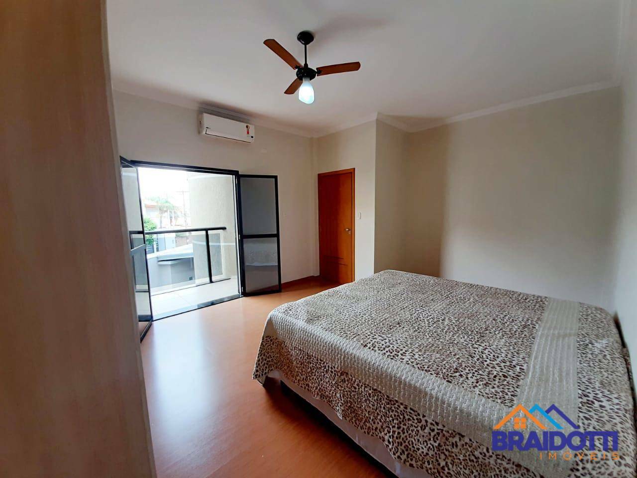 Casa à venda com 3 quartos, 270m² - Foto 18