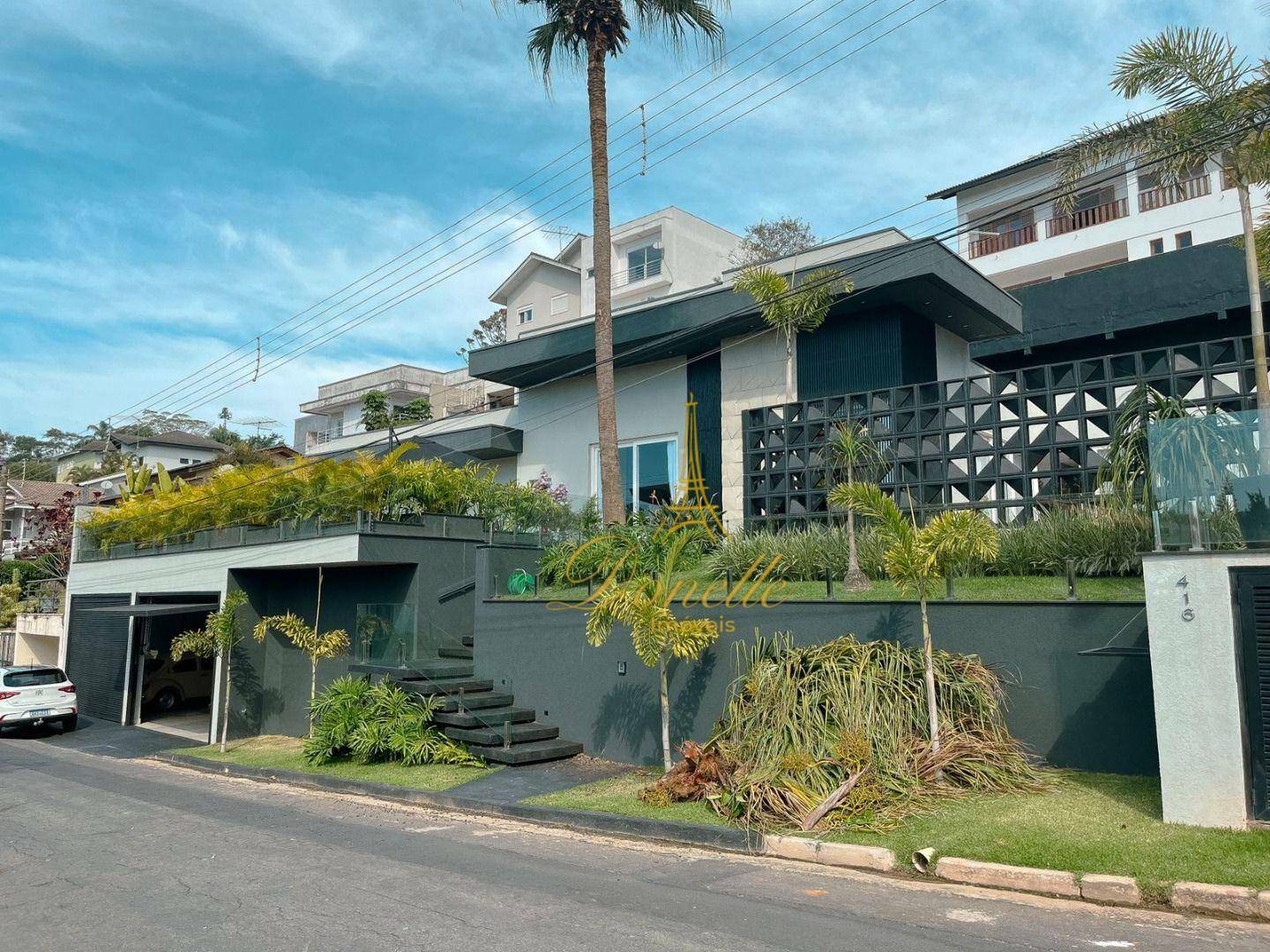 Casa de Condomínio à venda com 4 quartos, 570m² - Foto 1