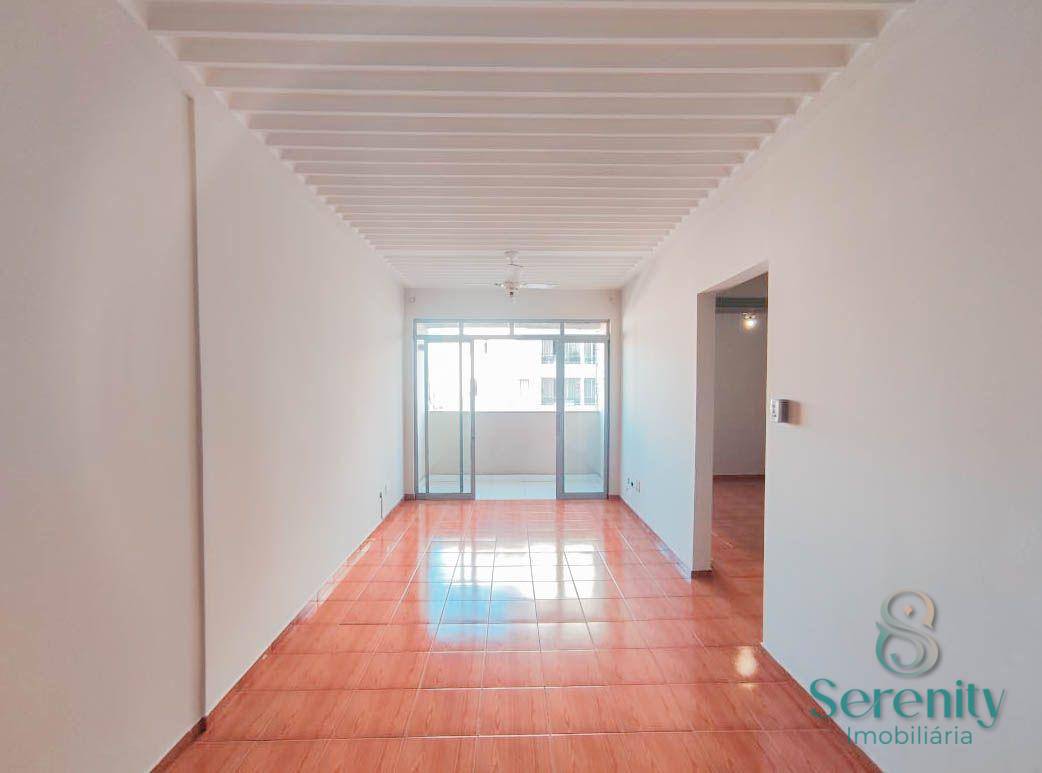 Apartamento à venda com 2 quartos, 65m² - Foto 4