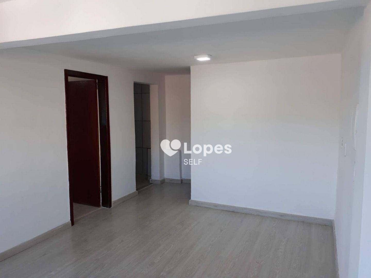 Casa à venda com 2 quartos, 200m² - Foto 13