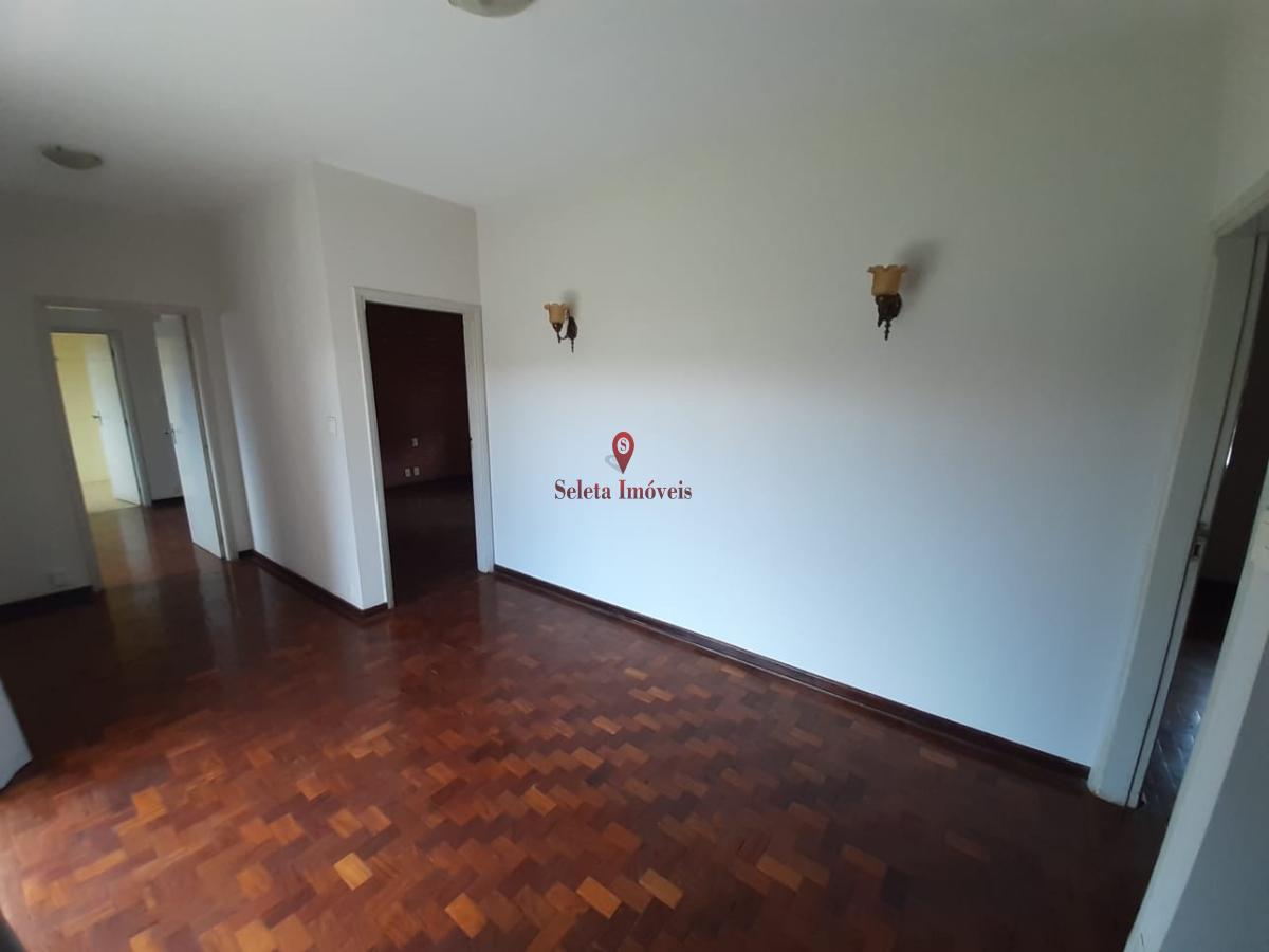 Casa à venda com 3 quartos, 450m² - Foto 13