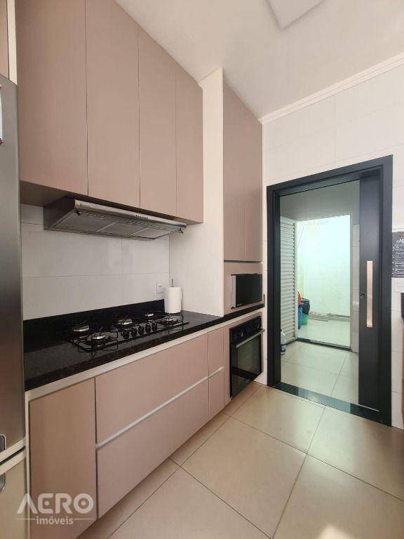 Casa à venda com 3 quartos, 145m² - Foto 17